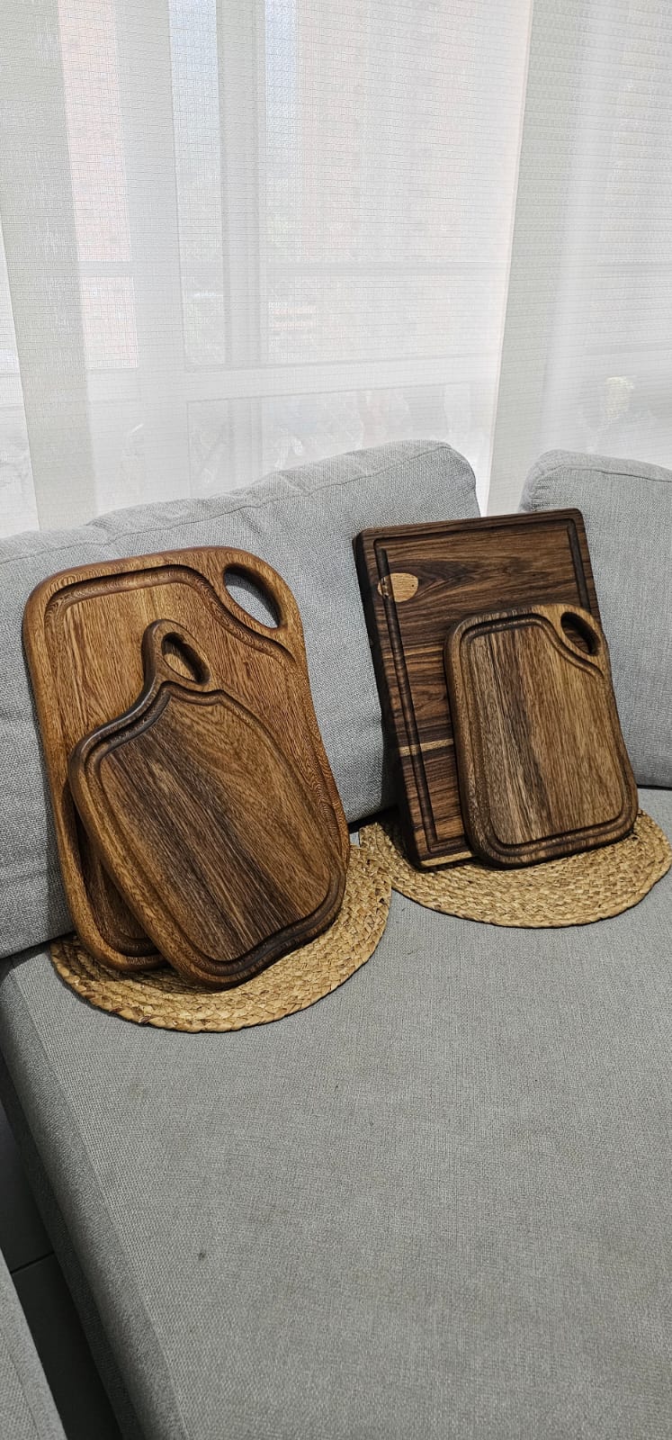 Dos sets de tablas diferentes estilos
